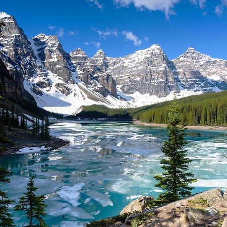 Spectacular Mountain View Corner Unit Pool Hot Tub Park Pass Leilighet Canmore Eksteriør bilde