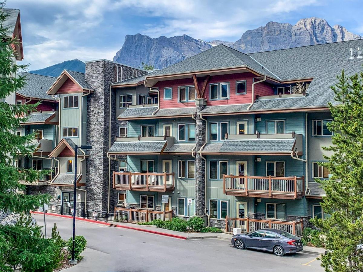 Spectacular Mountain View Corner Unit Pool Hot Tub Park Pass Leilighet Canmore Eksteriør bilde